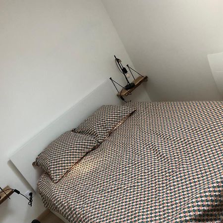 Une Maison Agreable Pour Se Detendre Saint-Quentin  Buitenkant foto